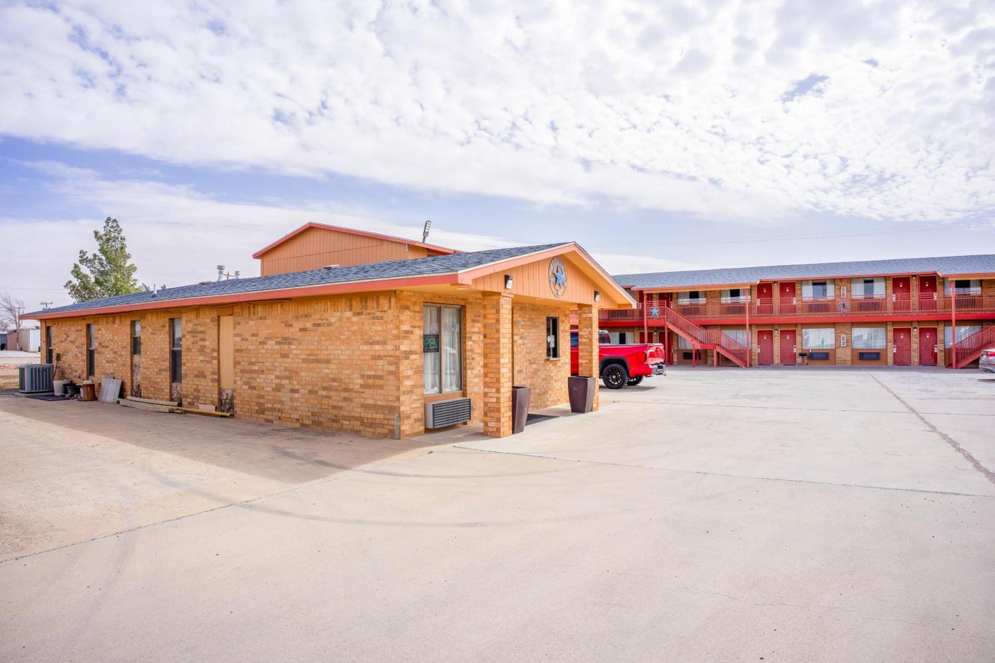 Motel Crown By Oyo Denver Tx 2*